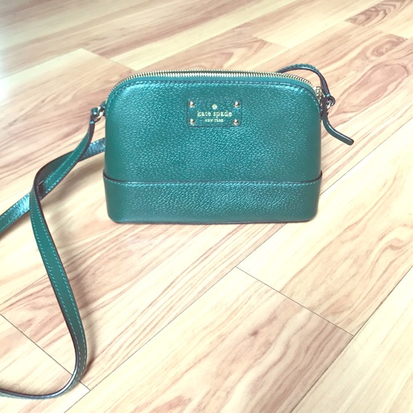 kate spade Handbags - Kate Spade small forest green bag